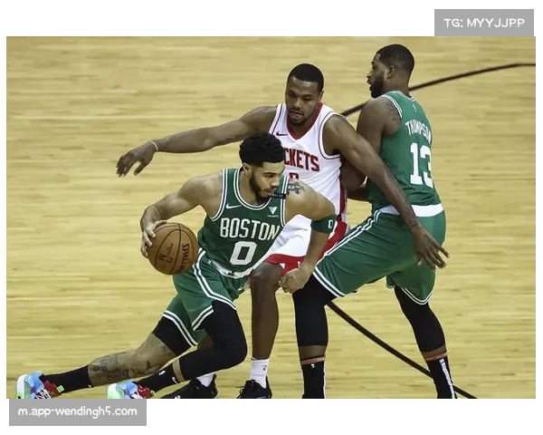 进攻效率排名前列球队 团队协作与篮板保障是关键